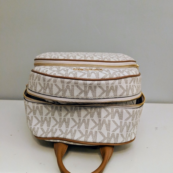 MICHAEL MICHAEL KORS SIGNATURE PVC ABBEY BACKPACK main image 4